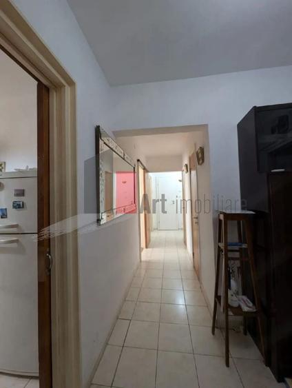 Vânzare apartament 3 camere Bd. Obregia - Pța Străduinței - 25