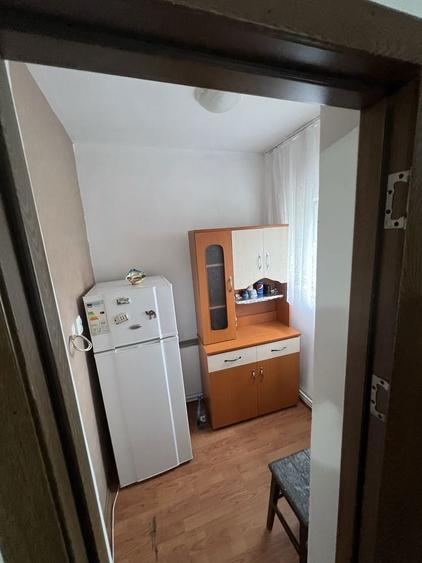 Inchiriez Garsoniera - 2