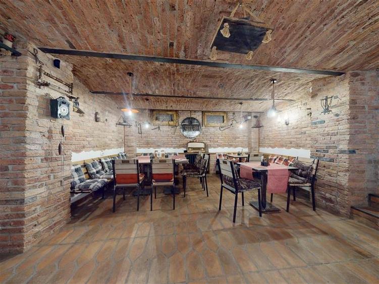LIVE! Restaurant+terasa, Centrul Istoric - Piata Unirii, Brasov - 11