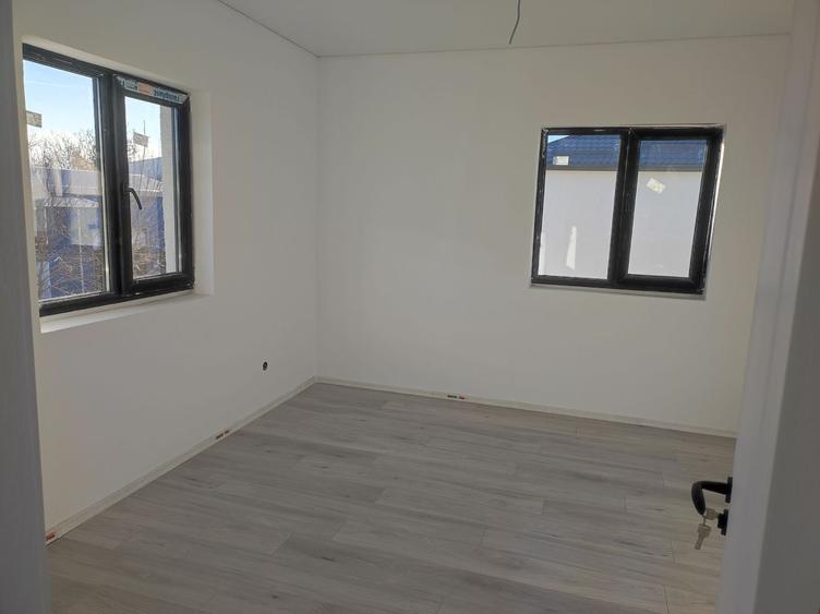 Casa de vanzare P+M - Comuna Pantelimon/str. Rascoalei - 7