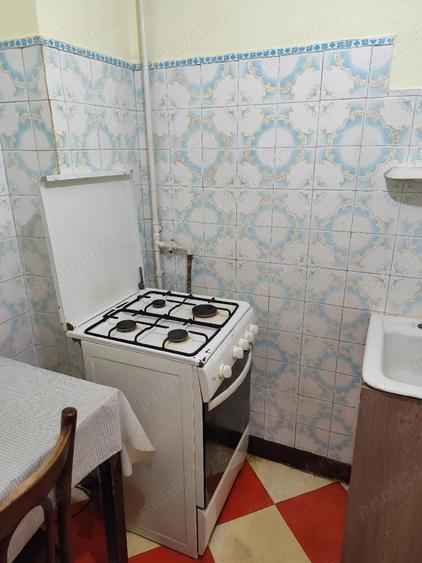 Inchiriez apartament cu doua camere - 8