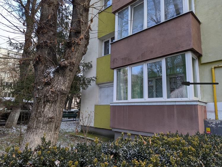 Apartament 3 camere, zona Budai - 1