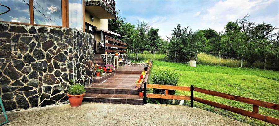 Manuel recomanda : Vila superba in Cornu de Jos 295mp , teren 1360mp - 48