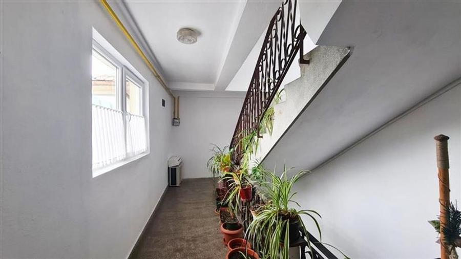 Apartament in asociatie, renovat, 6 cam 2 nivele cu garaj Elisabetin - 25