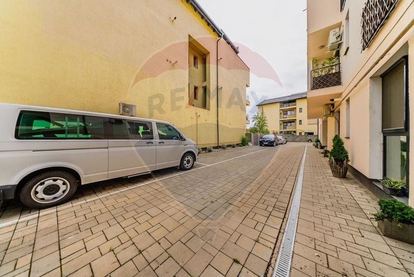 Barber shop complet echipat - functional imediat, Micalaca - 14