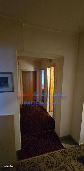 Apartament cu 4 camere decomandat, mobilat în Independenței