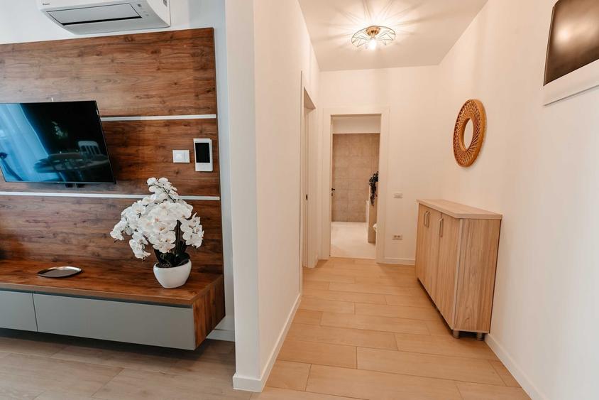 Apartament cu 2 camere decomandat în Central