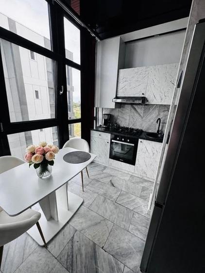 Apartament cu 3 camere decomandat, mobilat în Universitate