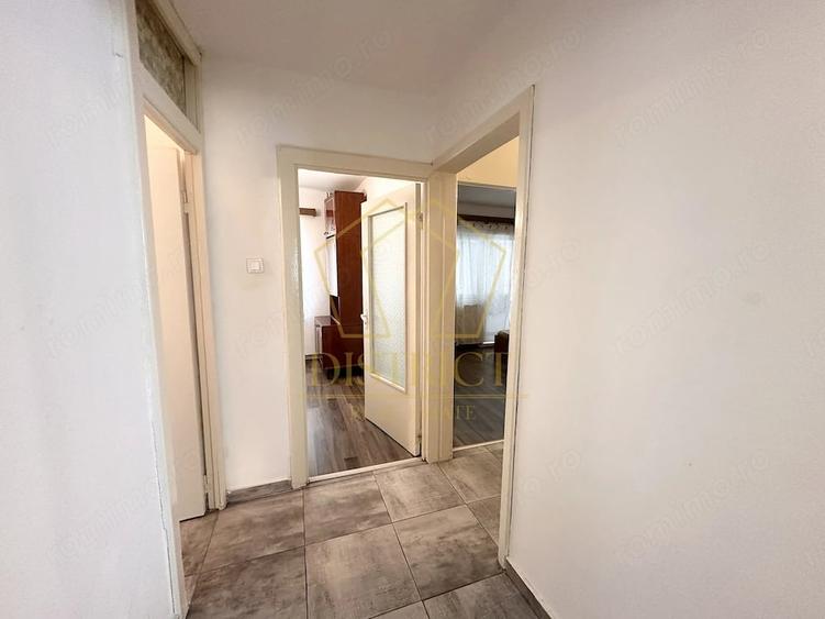 Apartament cu 3 camere decomandat în Complex Studențesc