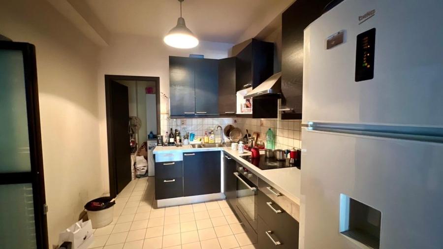 Casă individuală cu 5 camere cu Canalizare în Floreasca