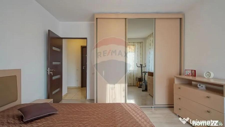 Apartament cu 3 camere decomandat în Griviței