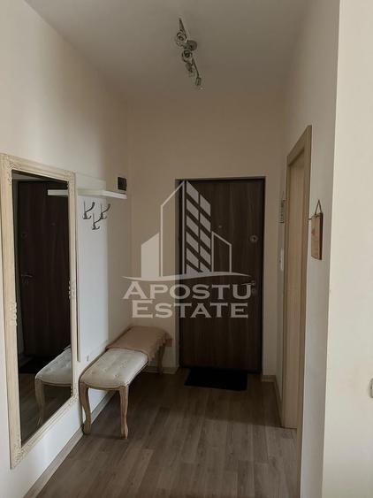 Apartament cu 2 camere semidecomandat, mobilat în Lipovei