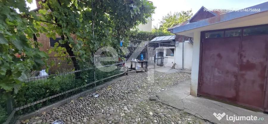 Casă cu 3 camere cu Teren 818 Mp în Central