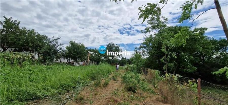 Teren Construcții intravilan de 1127 mp, în Aroneanu