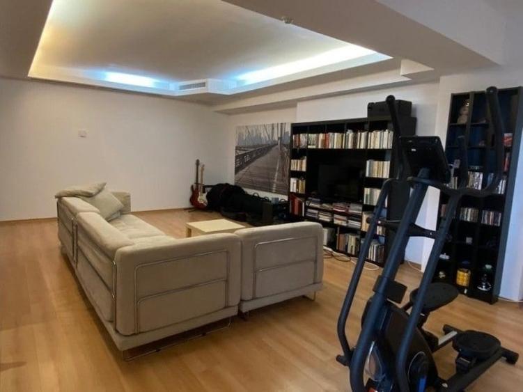 Apartament cu 3 camere în Nordului