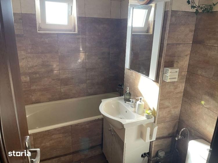 Apartament cu 2 camere semidecomandat în Turnișor
