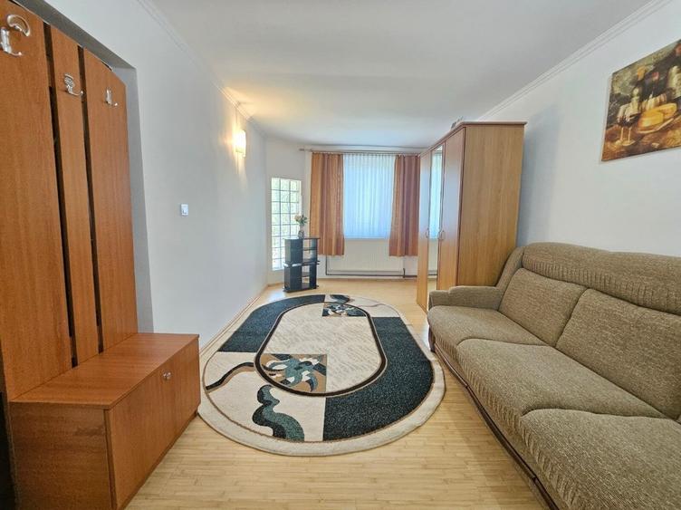 Casă cu 1 camere cu Teren 1697 Mp în Ștefănești