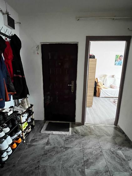 Apartament cu 2 camere decomandat în Exterior Vest