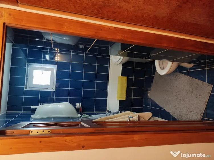 Apartament cu 2 camere semidecomandat în Mărăști