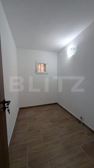Spațiu comercial, de 70 mp, în Micro 11