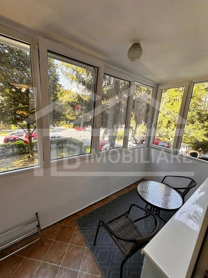 Apartament cu 3 camere decomandat în Tudor