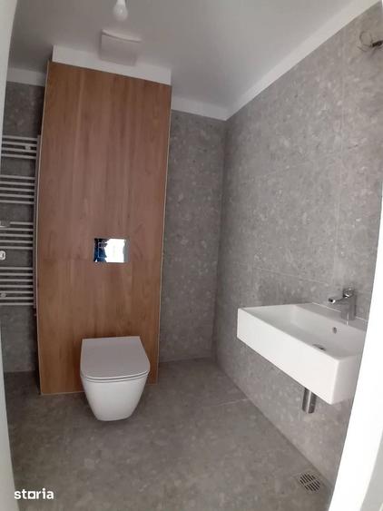 Apartament cu 3 camere în 13 Septembrie