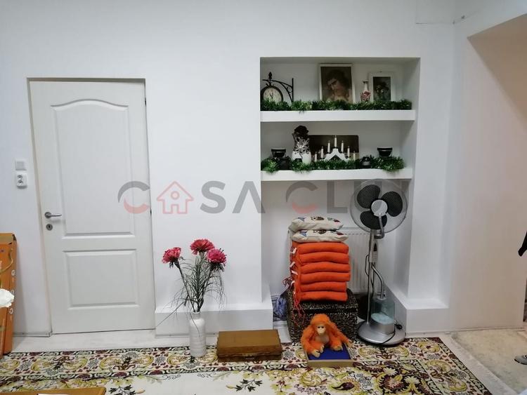 3 Camere curte si loc de parcare, langa Primarie - 11