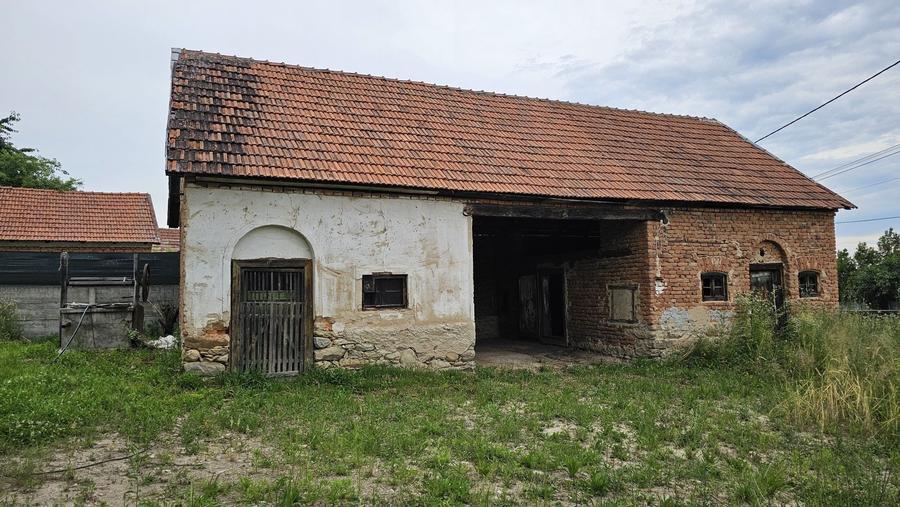 Casă cu 3 camere în Sălașu de Sus