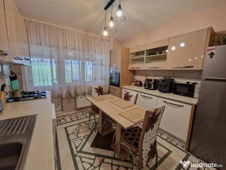 Casa duplex, 195 mp, strada G. Ureche - 1