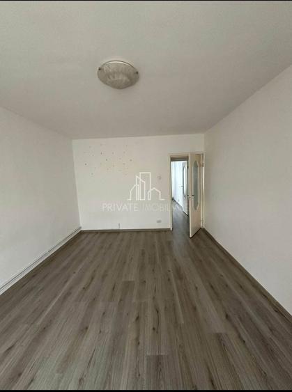 Apartament 2 Camere,Etaj Intermediar, De Vanzare,Ungheni - 4