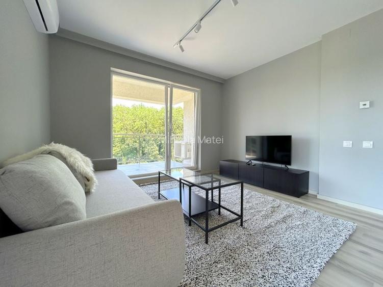 2 camere, amenajat modern, vedere spre Padurea Verde - Adora Forest