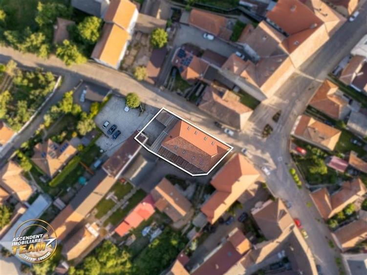 FILM!Spatiu comercial,ideal:centru educational,evenimente,magazin etc, Central,T - 4