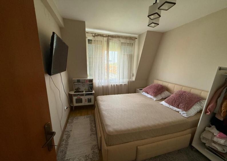 Apartament 4 camere decomandat cu scara interioara, Zona Sar - 16