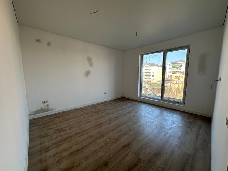 Apartament 2 camere, predare la cheie-Metrou Apărătorii Patriei-Comision 0% - 6