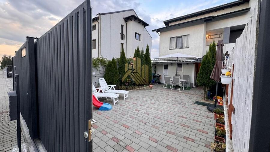 Apartament cu 2 camere, curte privata si pod generos - 1