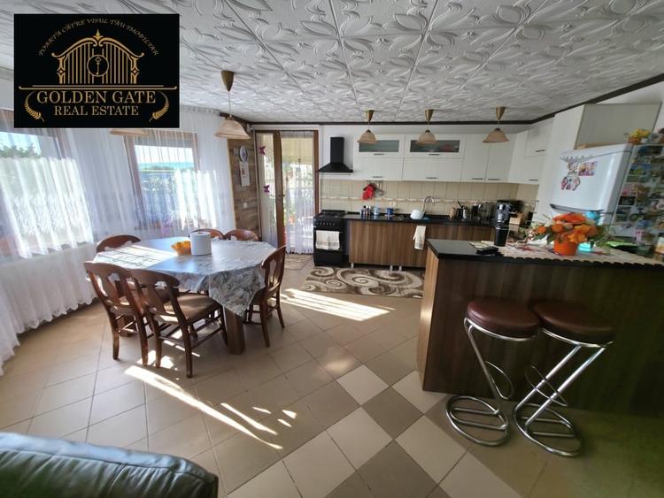 Doua case P+M + anexa, 1000 mp teren – vedere panoramica spre munti - 9