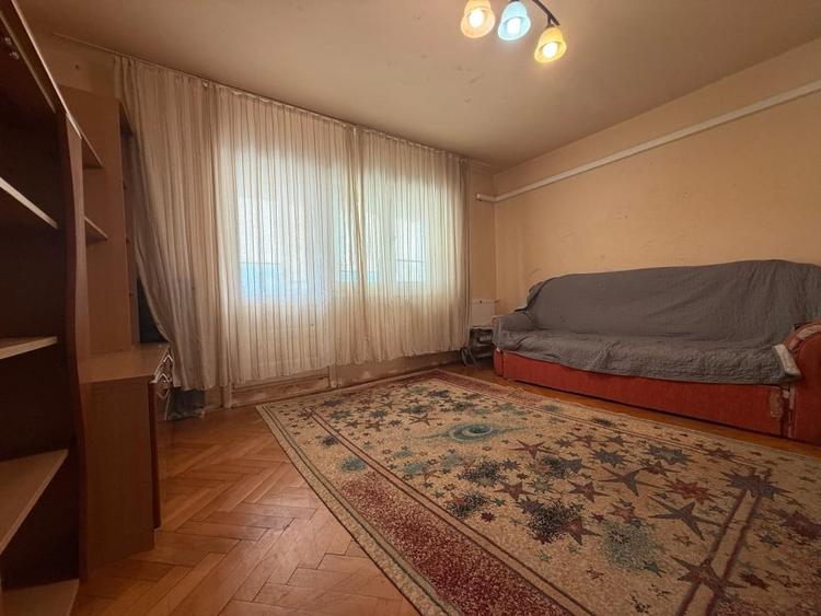 OCAZIE Apartament 2 camere, semidecomandat, 59 mp utili - zona Girocului - 2