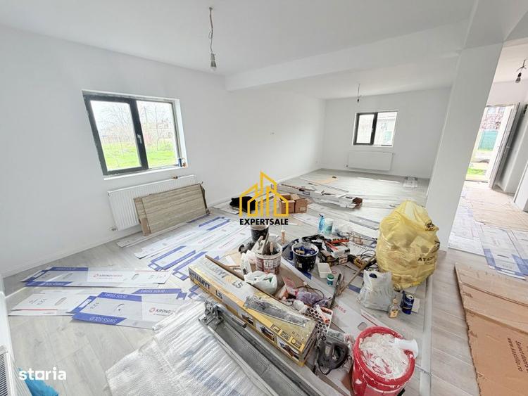 Casă cu 4 camere cu Teren 250 Mp în Clinceni