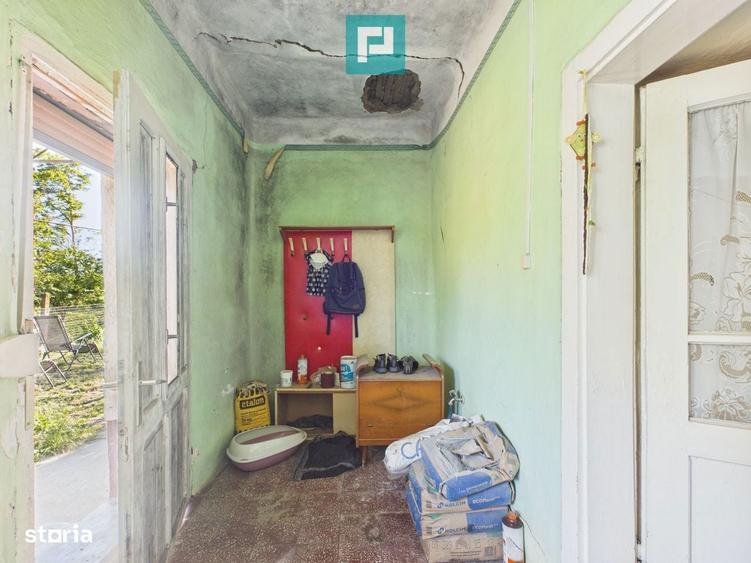 Casa cu 3 camere si 2646 mp teren in Dombegyhaz - 1