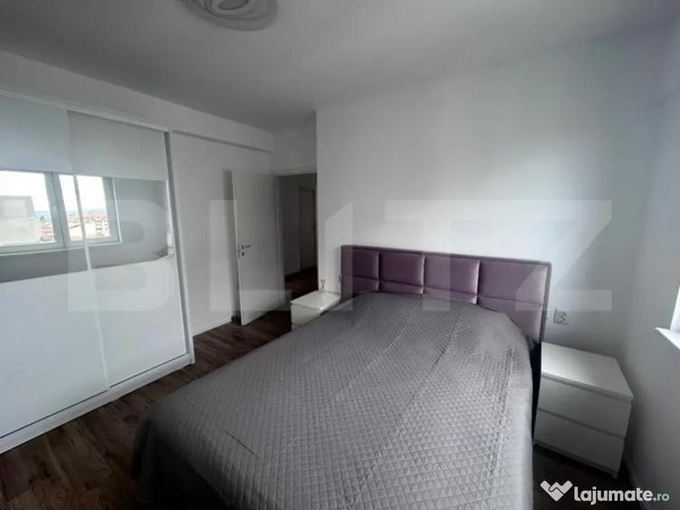 Apartament cu 3 camere, zona Happy Residence CB - 10