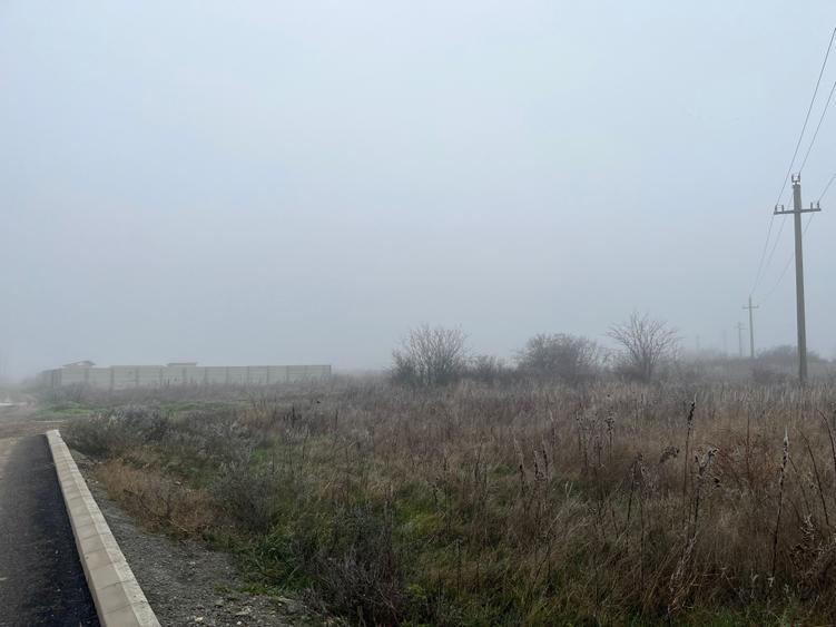 Vand teren - lot de casa in Sabareni - drum asfaltat, utilitati - 0% comision - 4