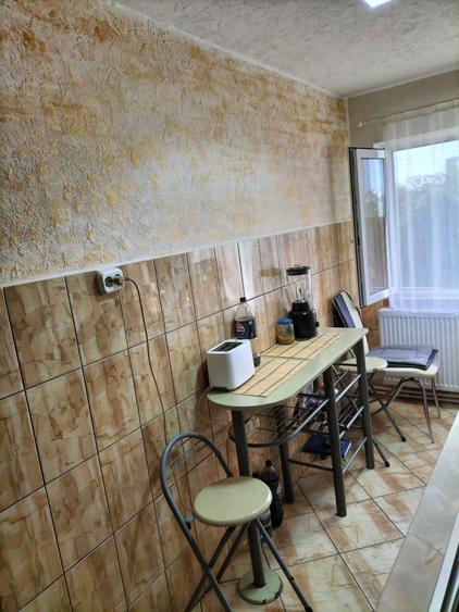 Vinzare apartament 2cam.et4.str.Prahova.micro 14.pret38500eur neg tel0746692320 - 1