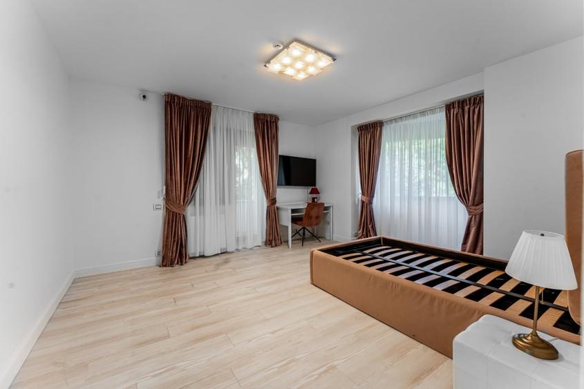 Vila Individuala de Lux in Herastrau - 10 Camere, Cinema, Piscina Reamenajabila - 13