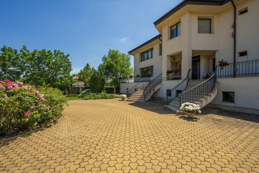 Vila exclusivista in Baneasa – teren 3.718 mp, suprafata desfasurata 1.750 mp - 53