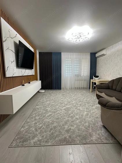 De vanzare apartament 3 camere in zona Bucovina - 5