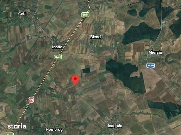 Teren de 15000 mp, în Salca