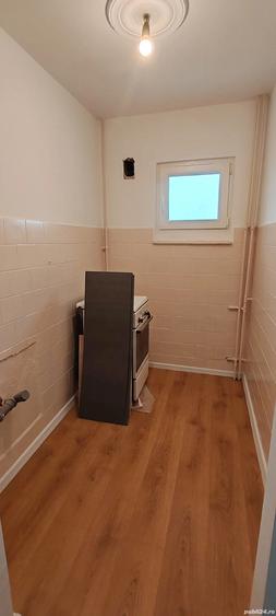 Apartament cu 2 camere la 5 minute de metrou 1 Dec. - 4