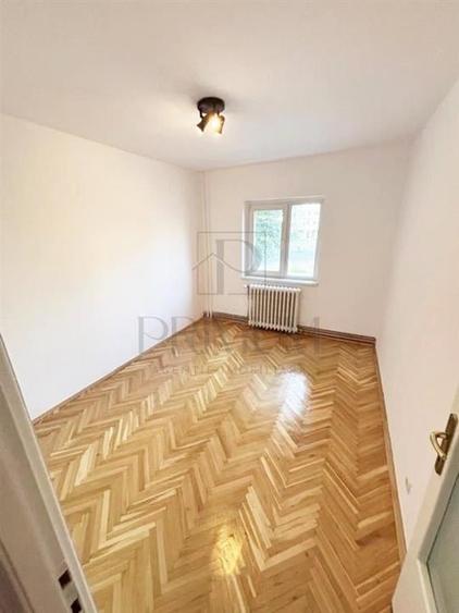 SAGUNA - 3 Cam - Decom - Centrala Proprie - 2 Bai - 3 Boxe - Garaj - ETAJ 1 - 2