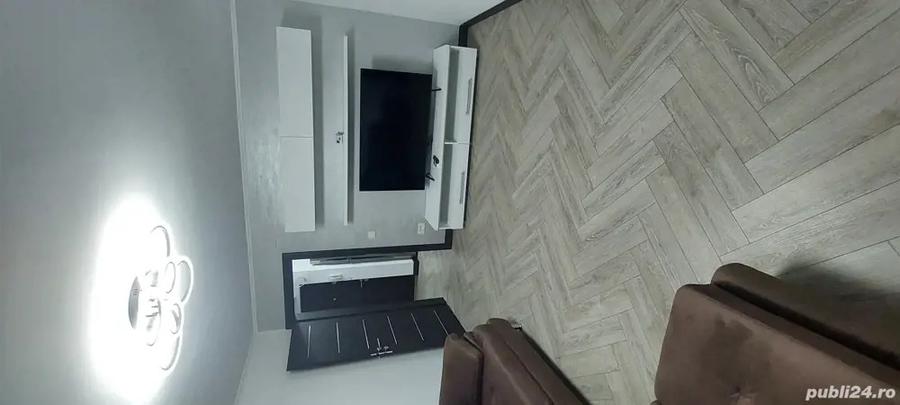 Oferim spre inchiriere un apartament spa?ios ?i select cu 3 camere - 3