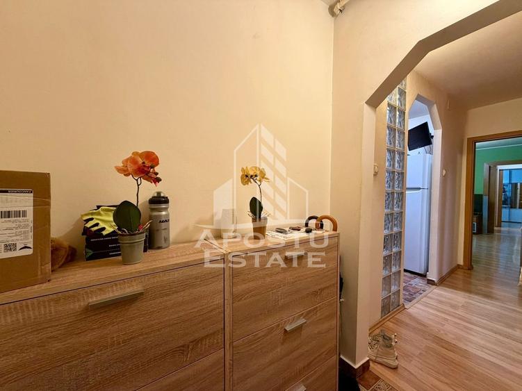 Apartament cu 2 camere, semidecomandat, etajul 2, centrala proprie - 10